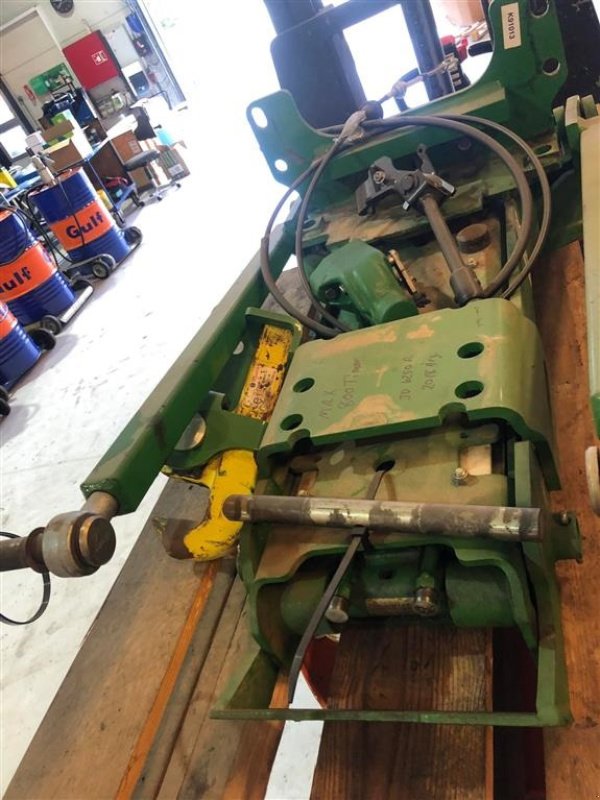 Sonstiges Traktorzubehör типа John Deere Hitchkrog fra JD 8000 & JD 6000, Gebrauchtmaschine в Brønderslev (Фотография 10)