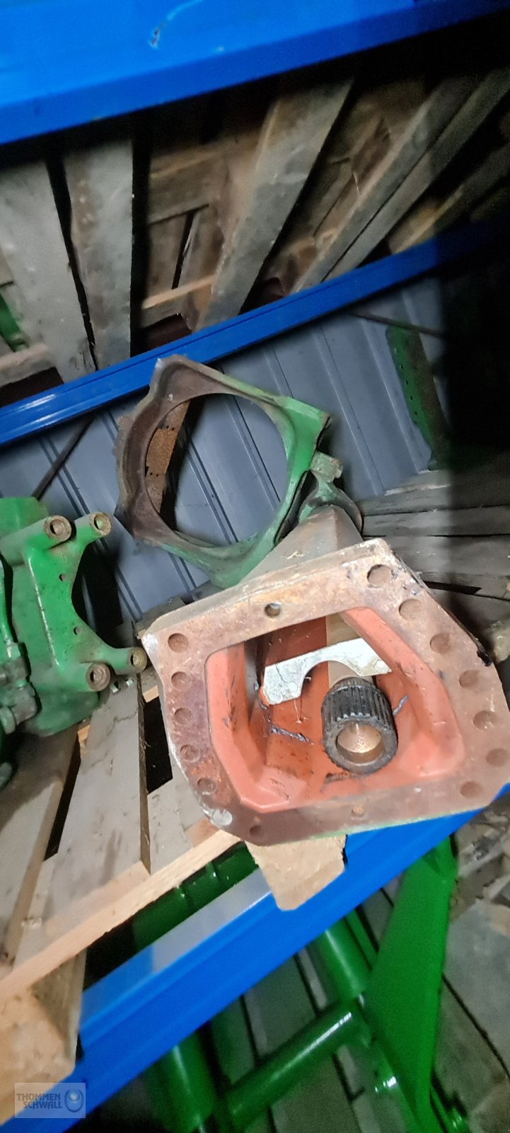 Sonstiges Traktorzubehör des Typs John Deere Kardanwelle JD 6910 (Gehäuse + Welle), Gebrauchtmaschine in Crombach/St.Vith (Bild 2)