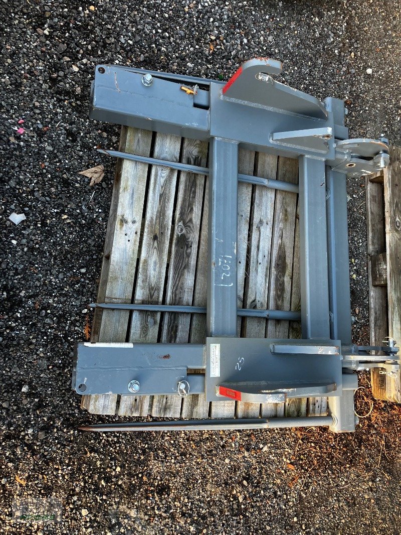 Sonstiges Traktorzubehör za tip Kramer Ballenspieß klappbar EURO, Gebrauchtmaschine u Alt-Mölln (Slika 2)