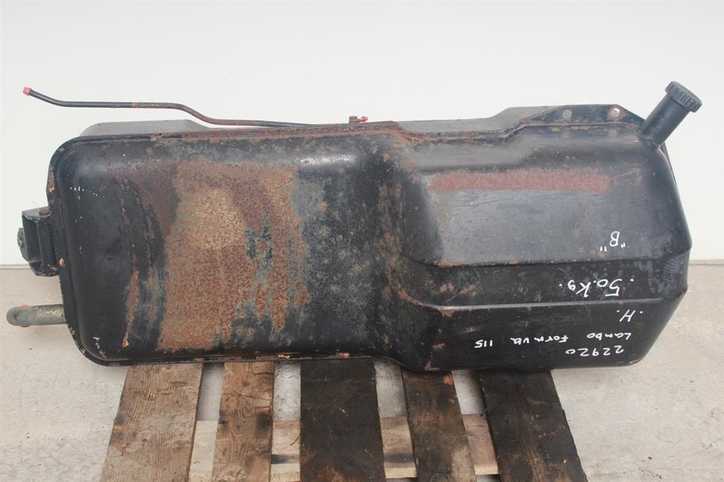 Sonstiges Traktorzubehör des Typs Lamborghini Formula 115 Dieseltank / Fuel Tank, Gebrauchtmaschine in Viborg (Bild 3)