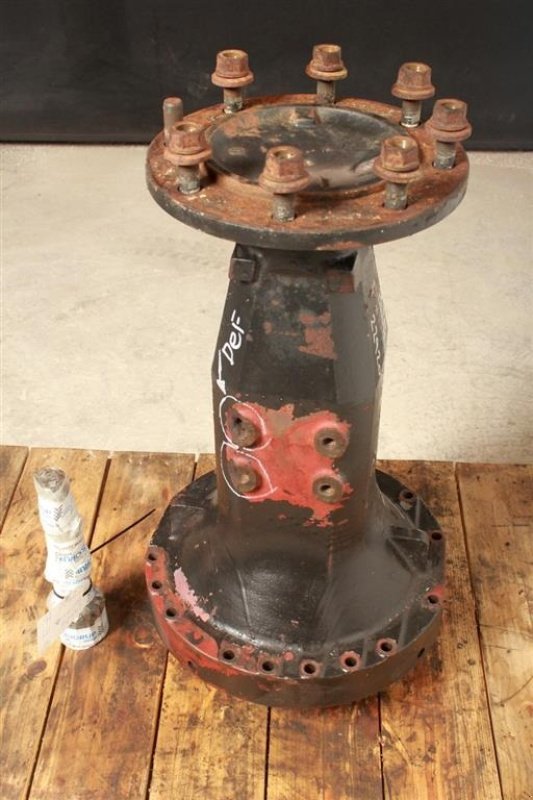 Sonstiges Traktorzubehör типа Lamborghini Formula 115 Højre lår / Right Rear Axle, Gebrauchtmaschine в Viborg (Фотография 2)