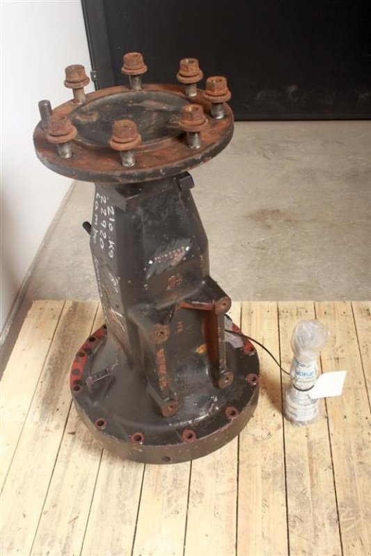 Sonstiges Traktorzubehör Türe ait Lamborghini Formula 115 Venstre lår / Left Rear Axle, Gebrauchtmaschine içinde Viborg (resim 2)