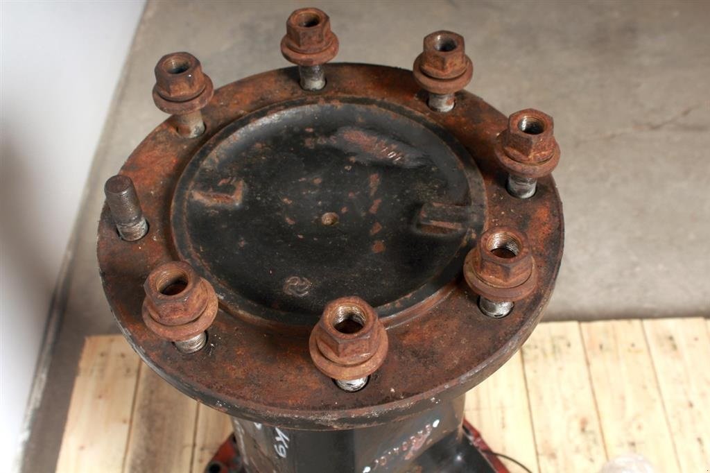 Sonstiges Traktorzubehör Türe ait Lamborghini Formula 115 Venstre lår / Left Rear Axle, Gebrauchtmaschine içinde Viborg (resim 4)