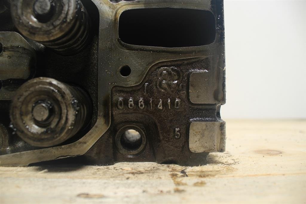 Sonstiges Traktorzubehör типа Lamborghini Formula 135 Topstykke / Cylinder Head, Gebrauchtmaschine в Viborg (Фотография 6)