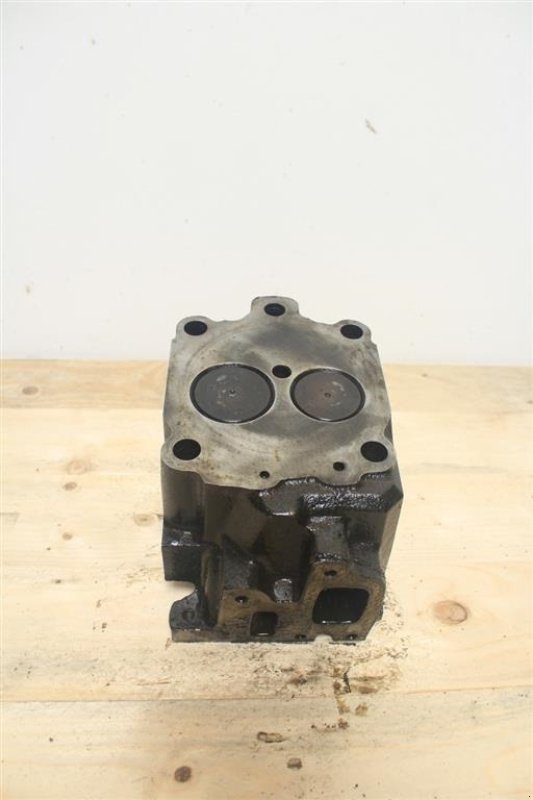 Sonstiges Traktorzubehör typu Lamborghini Formula 135 Topstykke / Cylinder Head, Gebrauchtmaschine v Viborg (Obrázek 2)