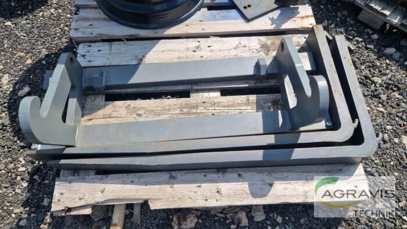 Sonstiges Traktorzubehör des Typs LSB GABELTRÄGER, Neumaschine in Erndtebrück-Womelsdorf (Bild 1)
