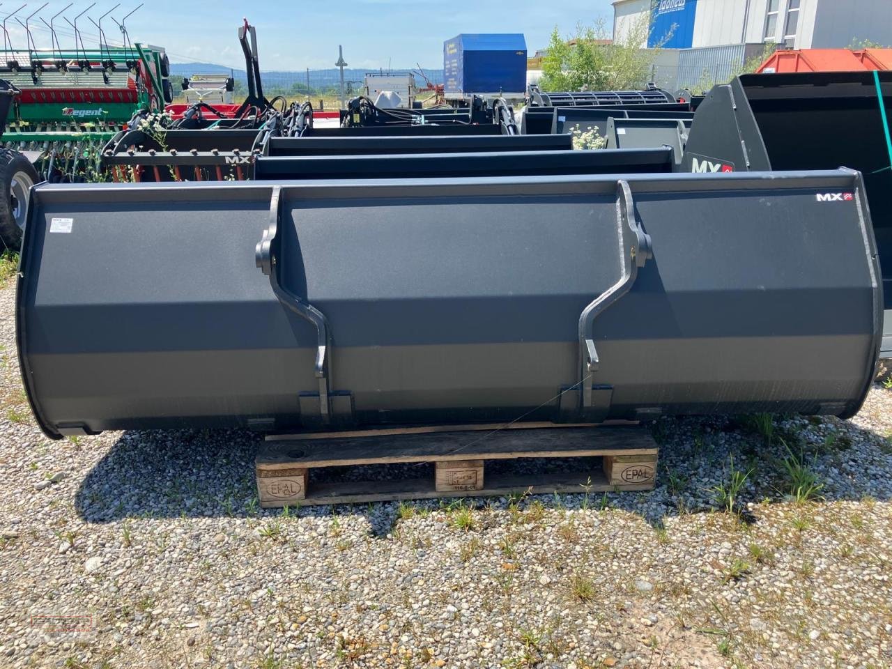 Sonstiges Traktorzubehör tipa Mailleux BR 245 Universalschaufel, Neumaschine u Pähl (Slika 3)