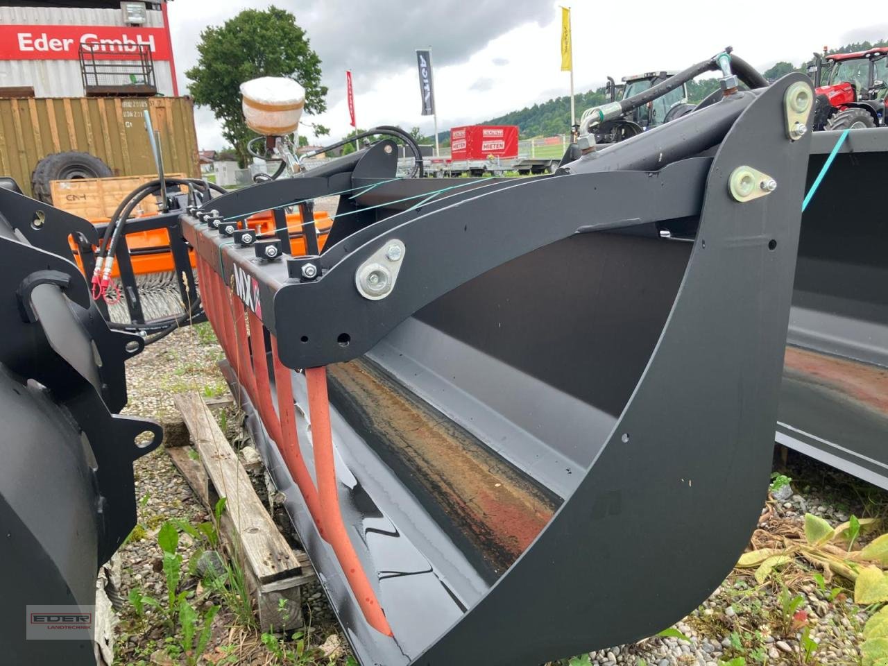 Sonstiges Traktorzubehör tipa Mailleux Multiserviceschaufel BMS 205U, Neumaschine u Pähl (Slika 1)