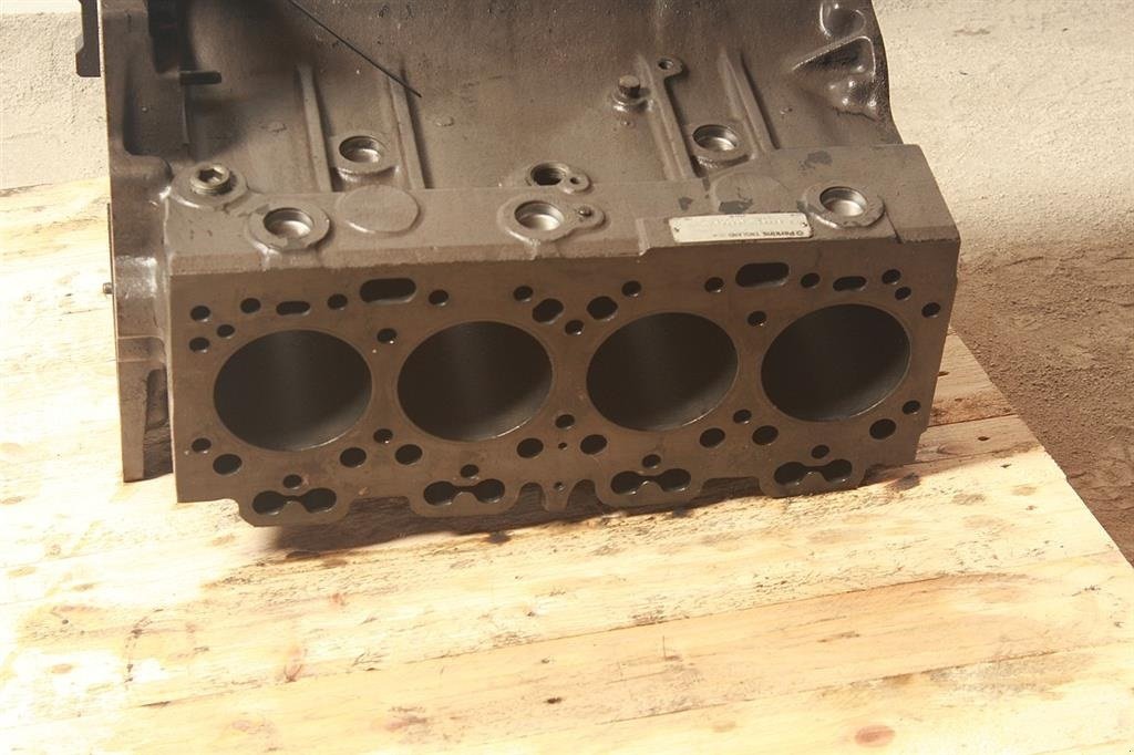 Sonstiges Traktorzubehör del tipo Massey Ferguson 3060 Motorblok / Engine Block, Gebrauchtmaschine In Viborg (Immagine 9)