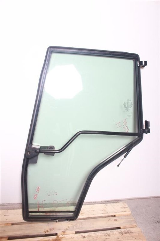 Sonstiges Traktorzubehör типа Massey Ferguson 6270 Højre dør / Right Doors, Gebrauchtmaschine в Viborg (Фотография 3)