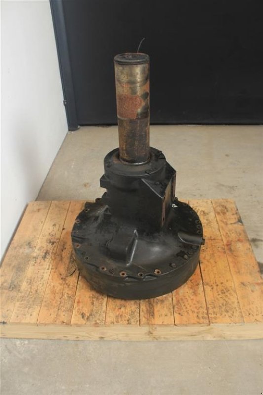 Sonstiges Traktorzubehör типа Massey Ferguson 8480 Højre lår / Right Rear Axle, Gebrauchtmaschine в Viborg (Фотография 2)