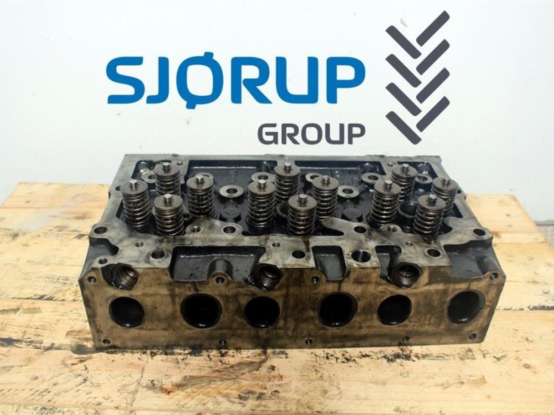 Sonstiges Traktorzubehör Türe ait Massey Ferguson 8690 Topstykke / Cylinder Head, Gebrauchtmaschine içinde Viborg (resim 1)
