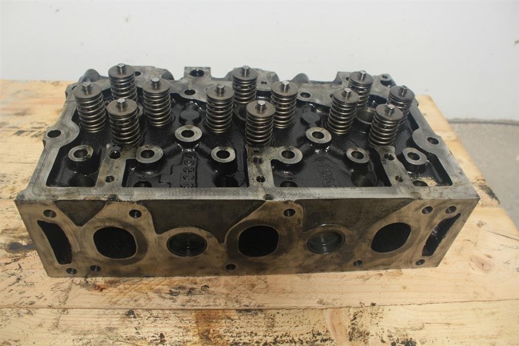 Sonstiges Traktorzubehör typu Massey Ferguson 8690 Topstykke / Cylinder Head, Gebrauchtmaschine v Viborg (Obrázek 3)
