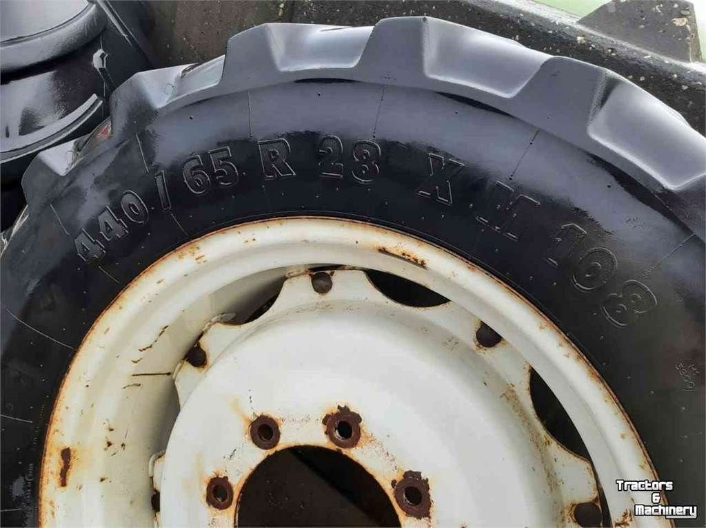 Sonstiges Traktorzubehör del tipo Michelin 440/65xR28 44065xR28, Gebrauchtmaschine en Zevenaar (Imagen 3)