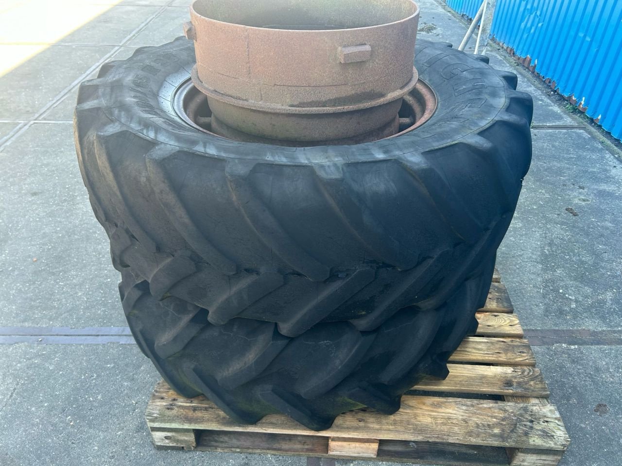 Sonstiges Traktorzubehör typu Michelin 480/65R28, Gebrauchtmaschine w Joure (Zdjęcie 11)
