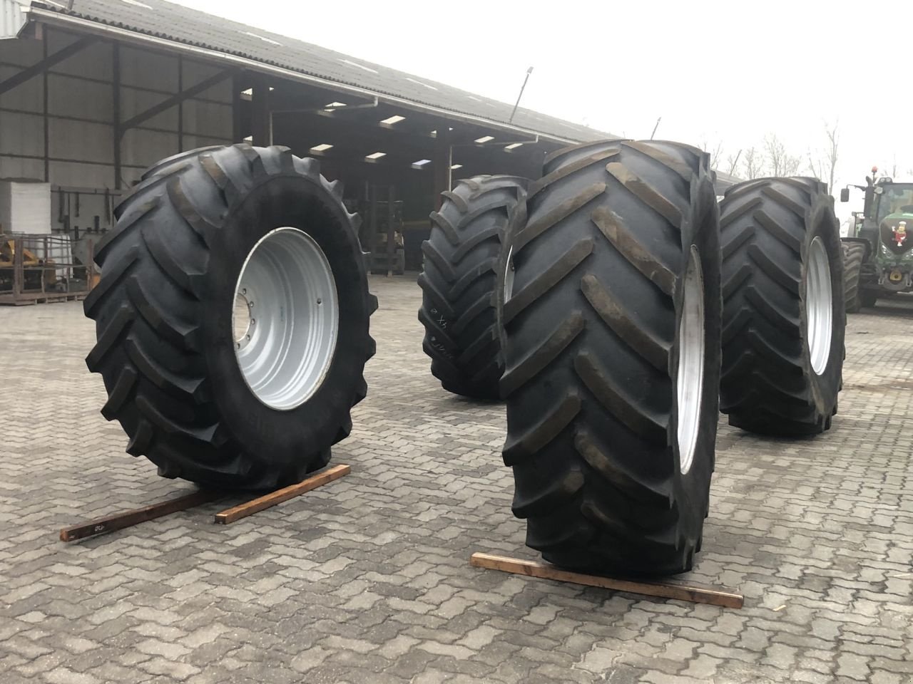 Sonstiges Traktorzubehör Türe ait Michelin 650/85R38, Gebrauchtmaschine içinde Kamperveen (resim 3)