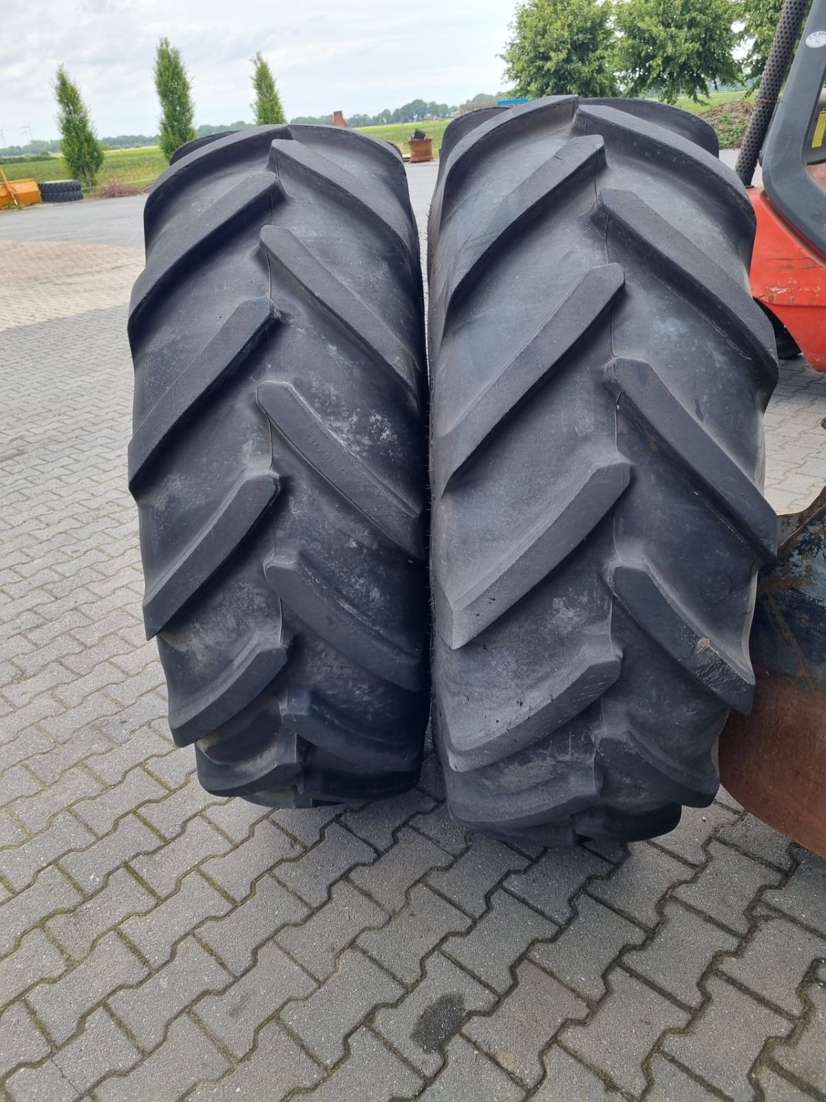Sonstiges Traktorzubehör Türe ait Michelin CEREXBIB 520/80R26, Gebrauchtmaschine içinde Zwartemeer (resim 4)