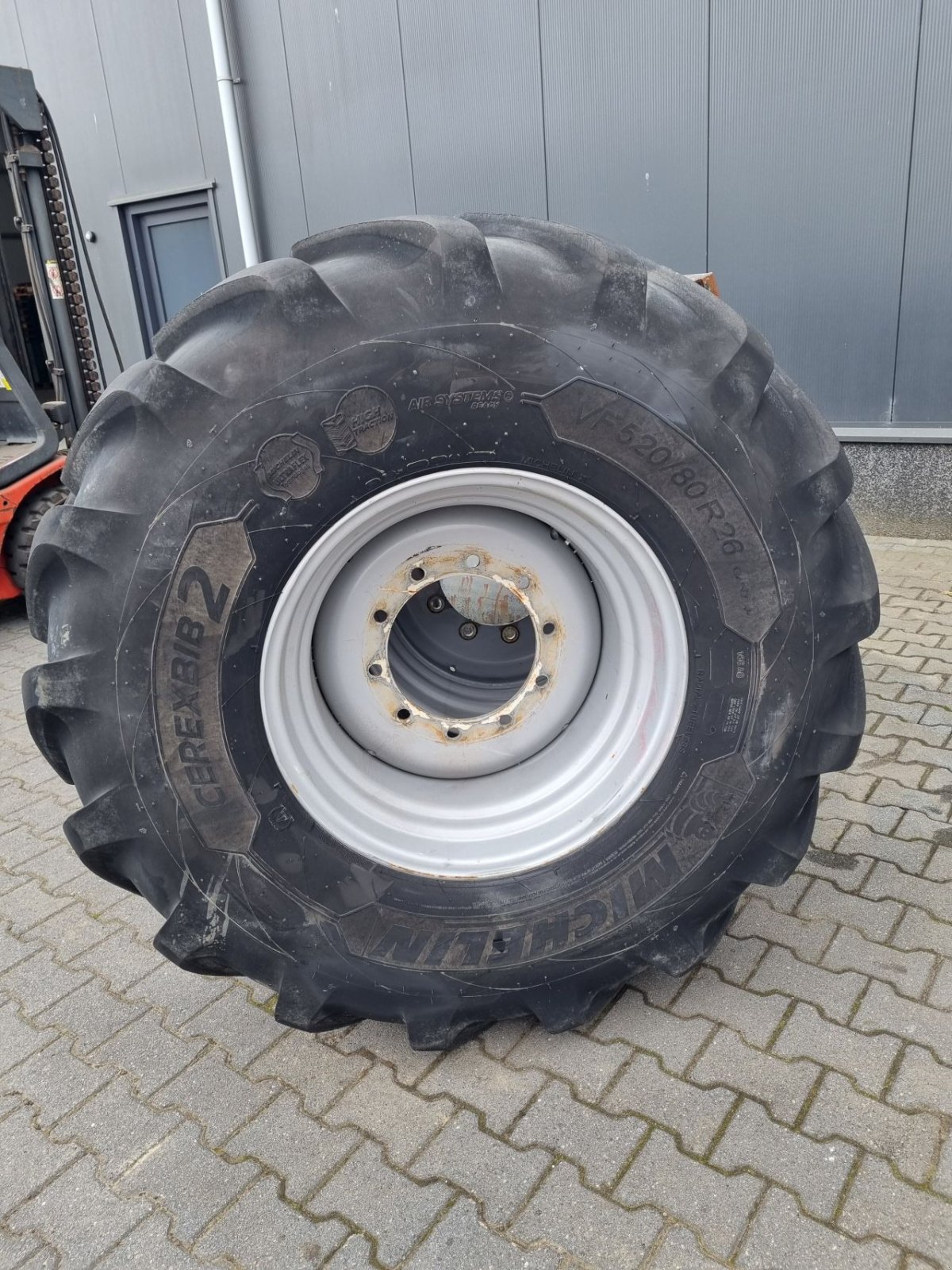 Sonstiges Traktorzubehör Türe ait Michelin CEREXBIB 520/80R26, Gebrauchtmaschine içinde Zwartemeer (resim 5)