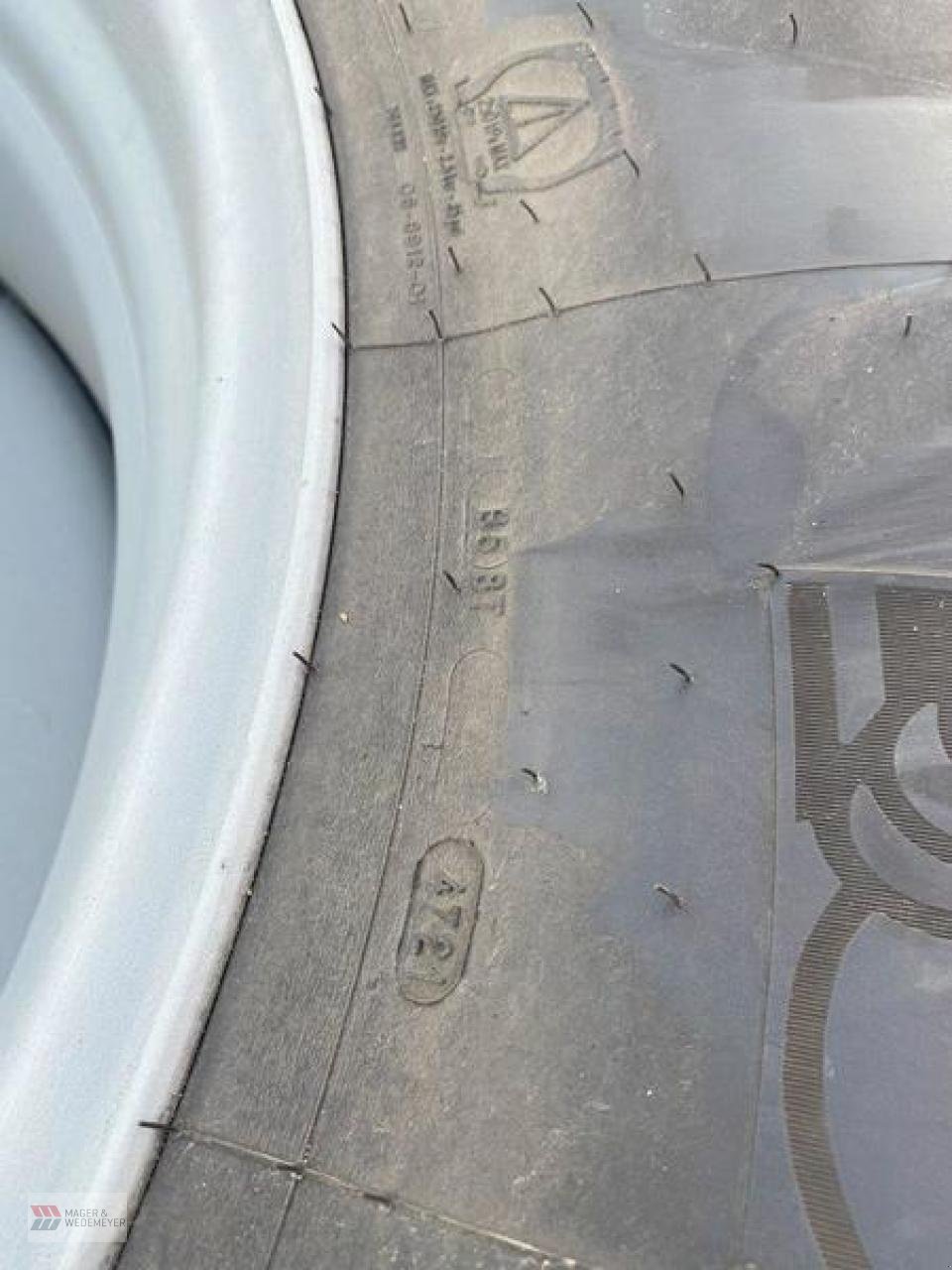 Sonstiges Traktorzubehör типа Michelin MICHELIN 540/65R28 & 650/65R38, Gebrauchtmaschine в Oyten (Фотография 8)