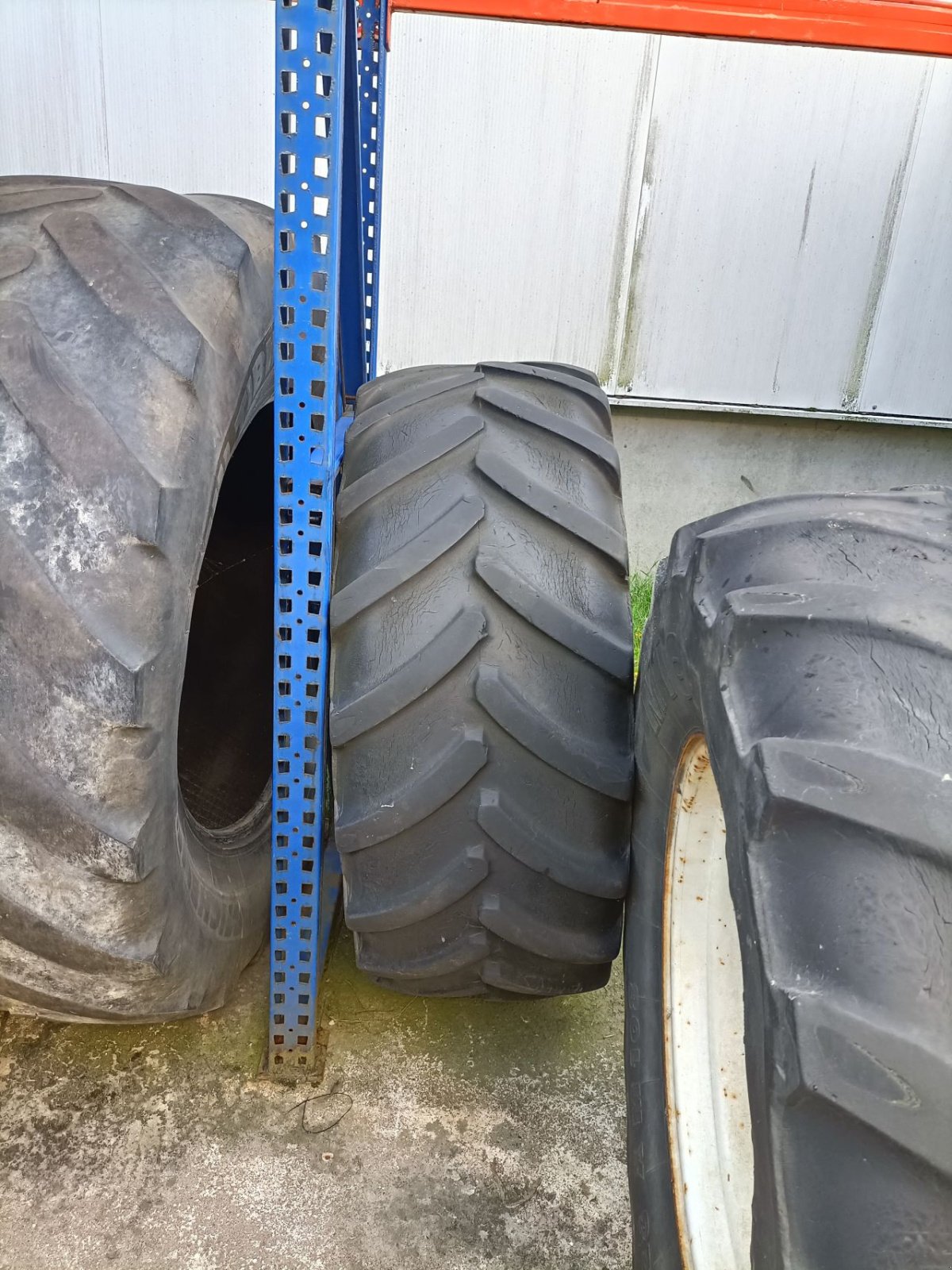 Sonstiges Traktorzubehör typu Michelin XM108, Gebrauchtmaschine v Wieringerwerf (Obrázek 5)
