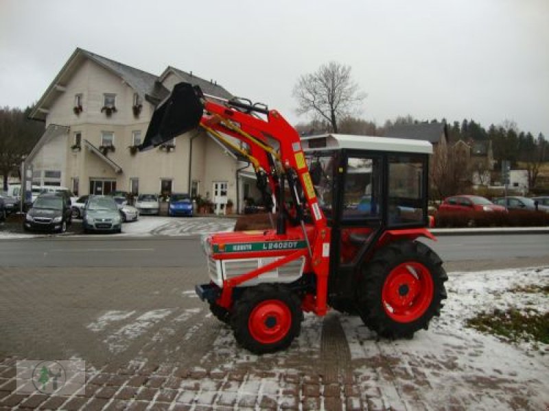 Sonstiges Traktorzubehör du type motorgeräte Fritzsch GmbH Traktorkabine für Kubota Kleintraktoren L2202 / L2402 beheizbar Schlepperkabine, Neumaschine en Schwarzenberg (Photo 1)