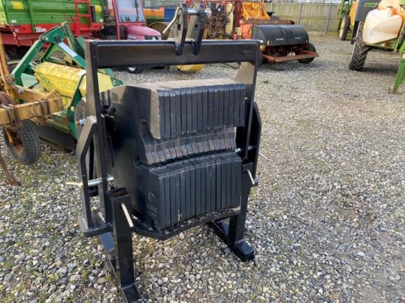 Sonstiges Traktorzubehör типа New Holland 1800 KG, Gebrauchtmaschine в Hadsten (Фотография 3)