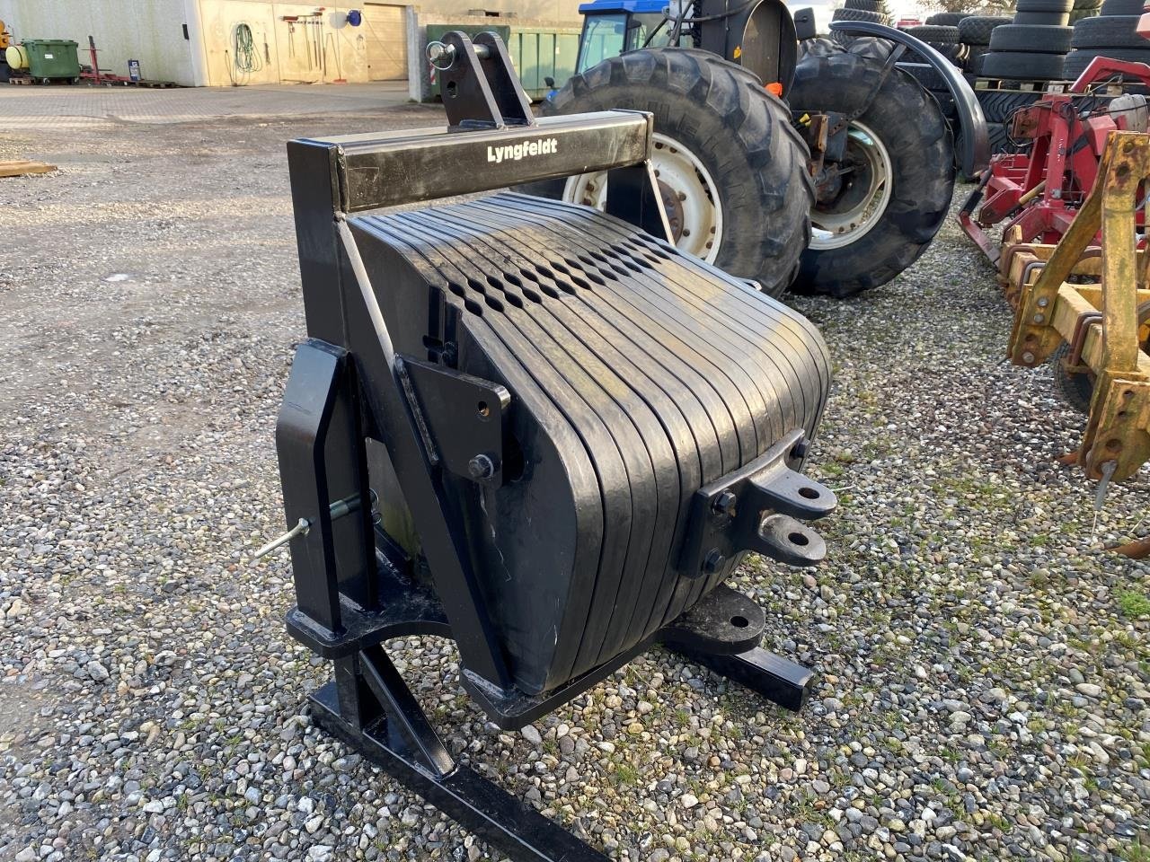 Sonstiges Traktorzubehör типа New Holland 1800 KG, Gebrauchtmaschine в Hadsten (Фотография 1)