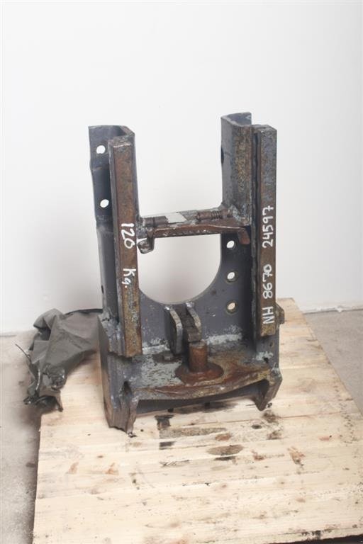 Sonstiges Traktorzubehör des Typs New Holland 8670 Træk / Pick Up Hitch, Gebrauchtmaschine in Viborg (Bild 4)