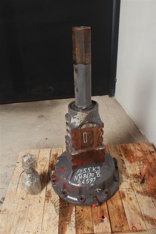 Sonstiges Traktorzubehör des Typs New Holland 8670 Venstre lår / Left Rear Axle, Gebrauchtmaschine in Viborg (Bild 2)