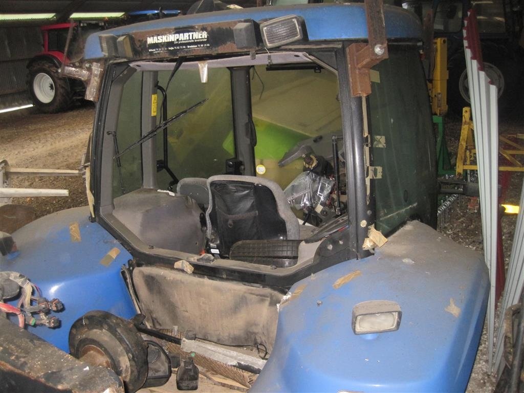 Sonstiges Traktorzubehör typu New Holland Førehus NH 8040, Gebrauchtmaschine v Aabenraa (Obrázek 2)