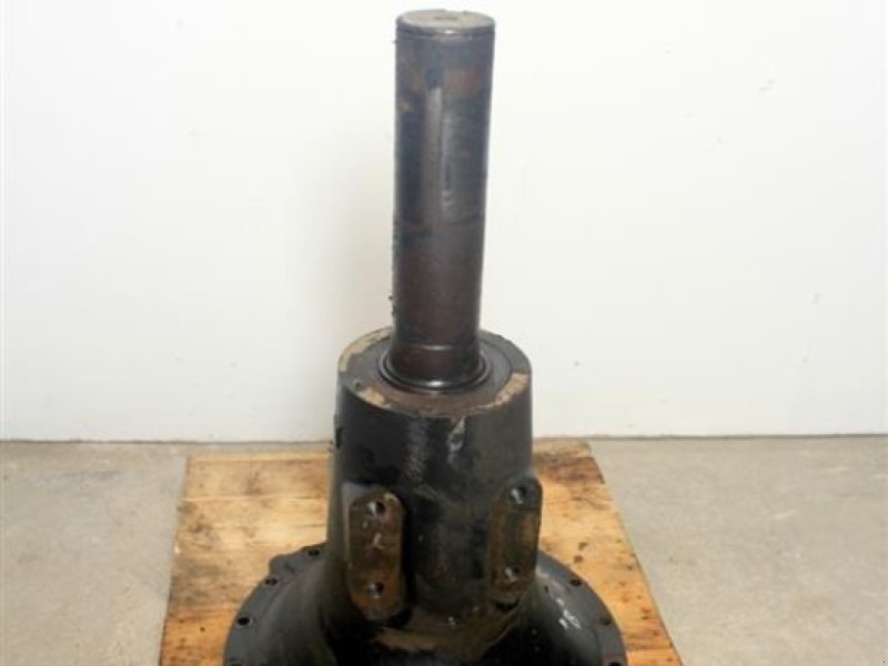 Sonstiges Traktorzubehör van het type New Holland T8050 Bagaksel Højre / Rear axle Right, Gebrauchtmaschine in Viborg (Foto 1)