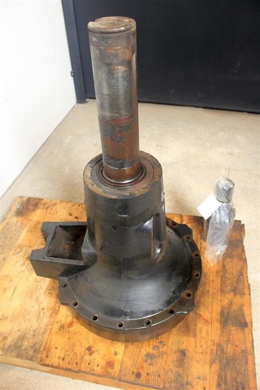 Sonstiges Traktorzubehör Türe ait New Holland T8050 Bagaksel Højre / Rear axle Right, Gebrauchtmaschine içinde Viborg (resim 3)