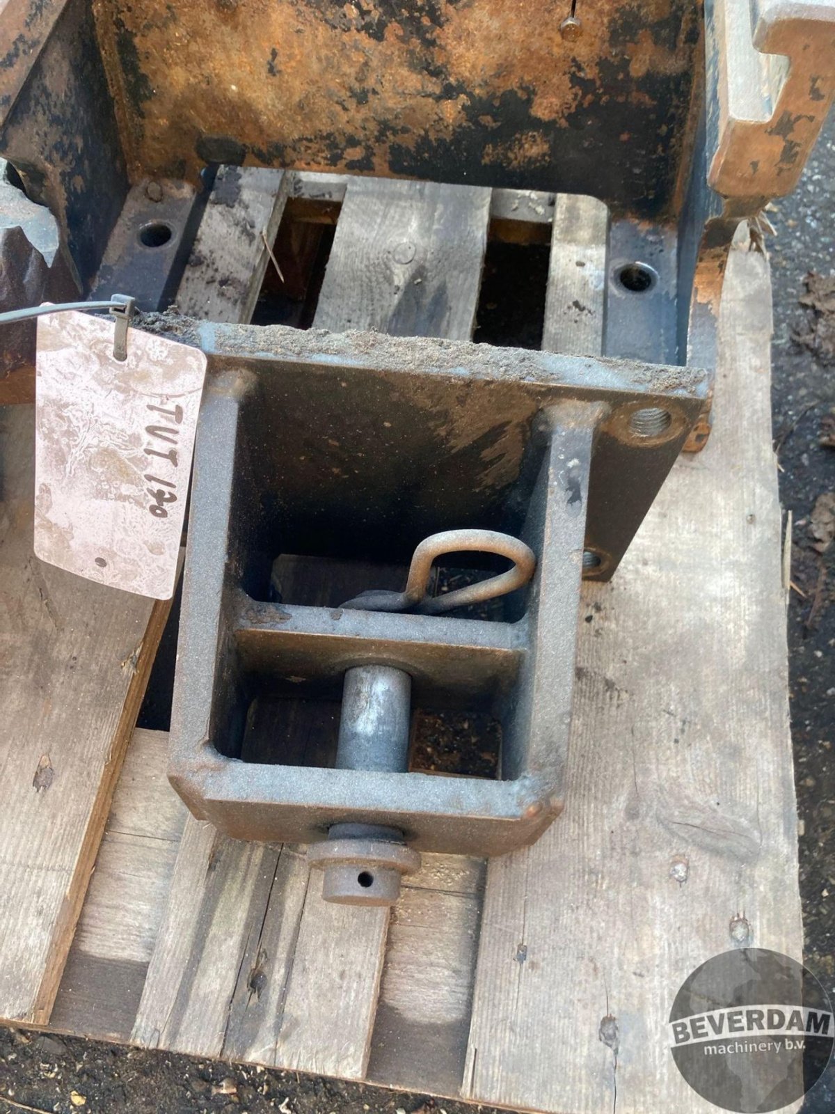 Sonstiges Traktorzubehör του τύπου New Holland Trekhaakframe en trekhaken, Gebrauchtmaschine σε Vriezenveen (Φωτογραφία 4)