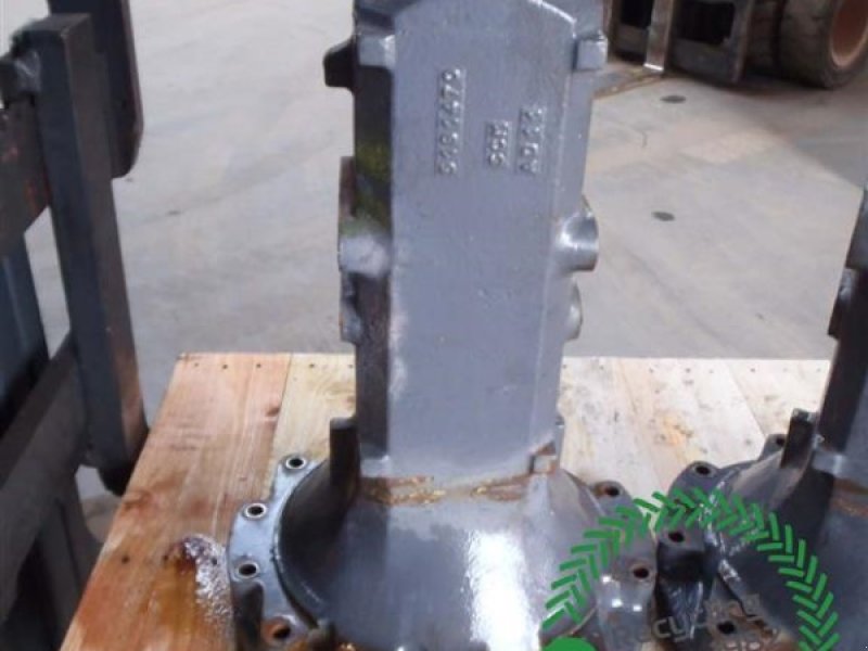 Sonstiges Traktorzubehör типа New Holland TSA 100 Venstre lår / Left Rear Axle, Gebrauchtmaschine в Viborg (Фотография 1)