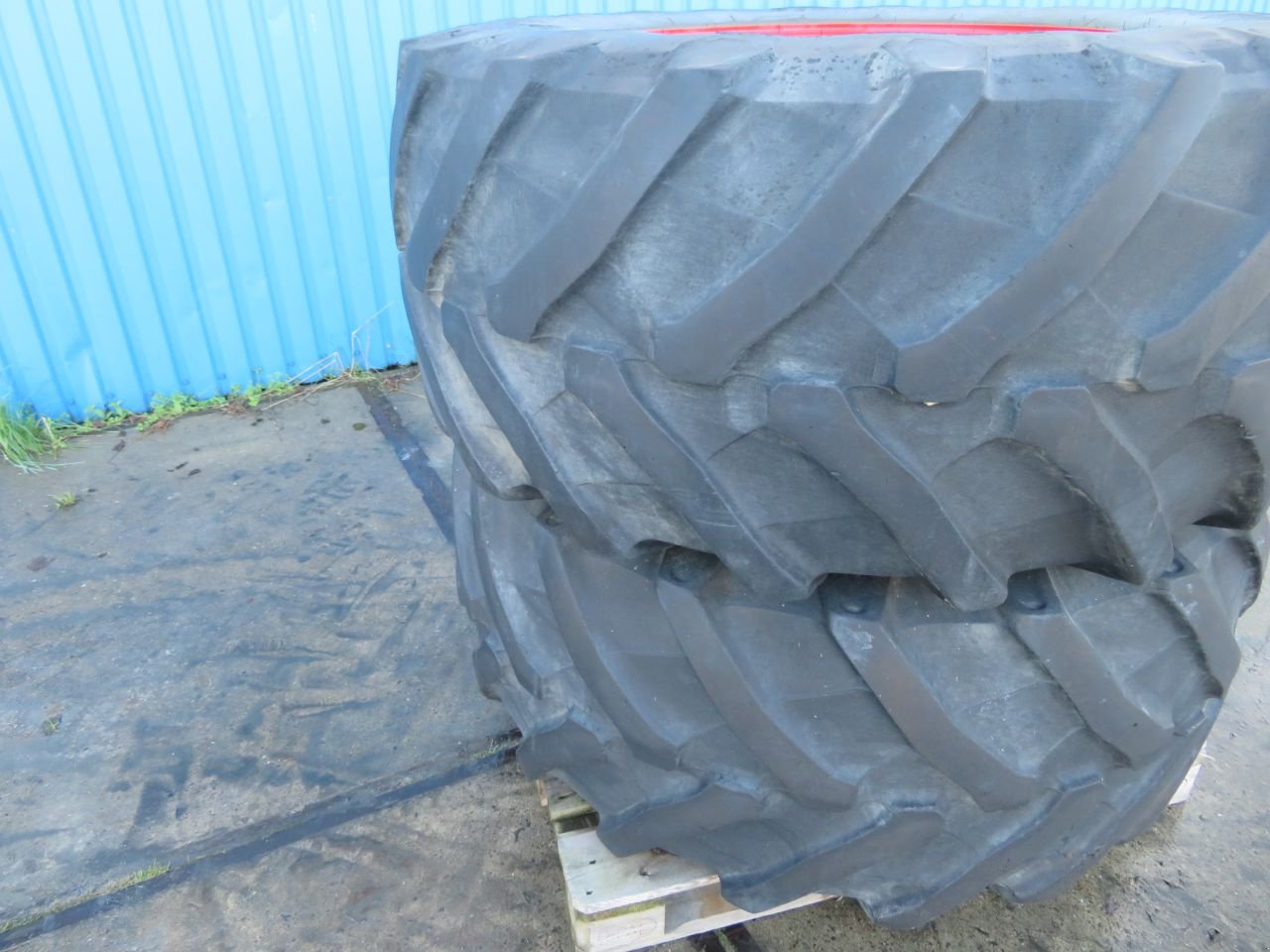 Sonstiges Traktorzubehör des Typs Pirelli 600/65R28 op 10-gaats Fendt velg, Gebrauchtmaschine in Joure (Bild 5)