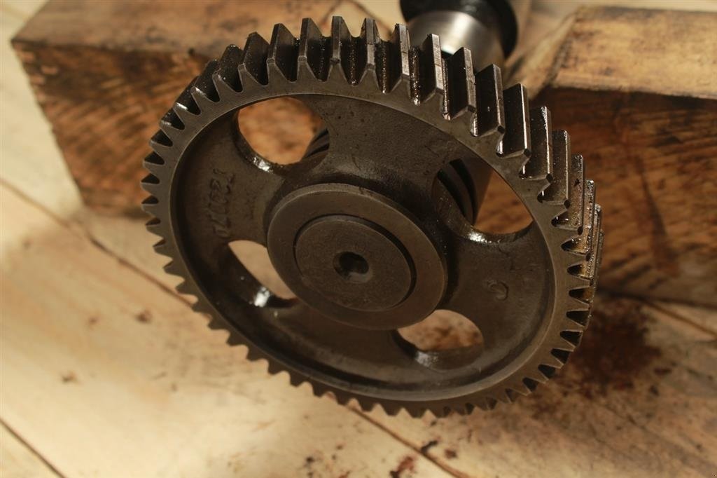 Sonstiges Traktorzubehör типа Renault ARES Knastaksel / Camshaft, Gebrauchtmaschine в Viborg (Фотография 4)