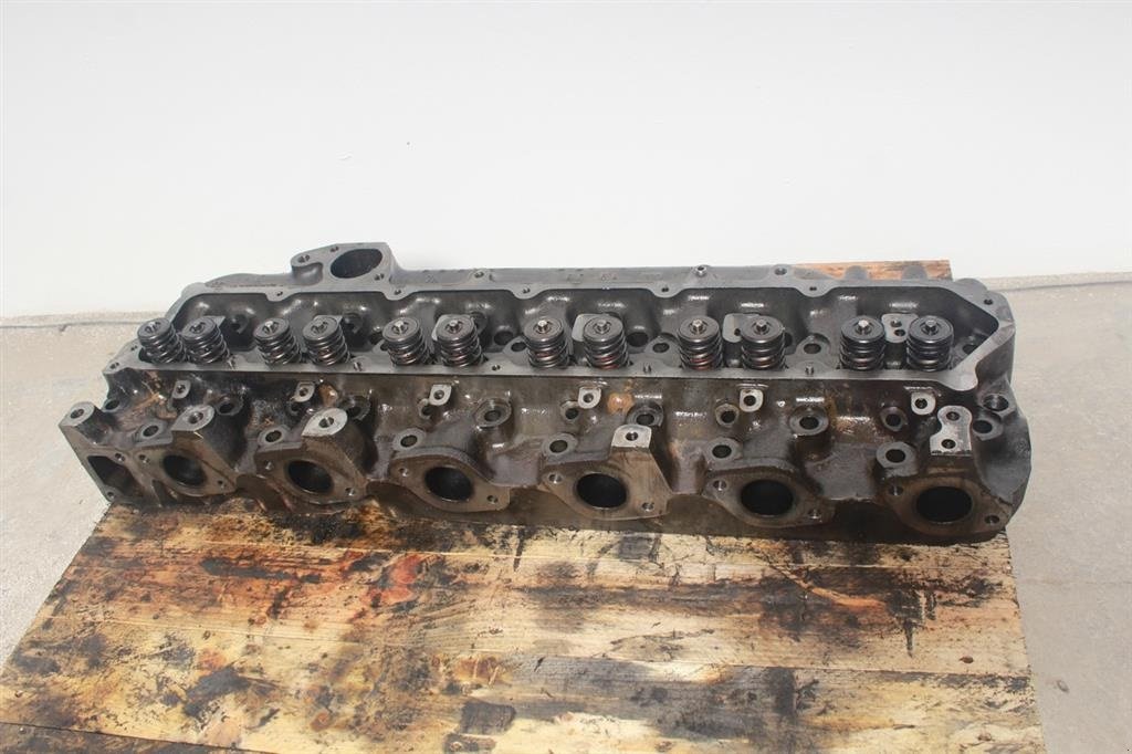 Sonstiges Traktorzubehör typu Renault ARES Topstykke / Cylinder Head, Gebrauchtmaschine v Viborg (Obrázek 6)