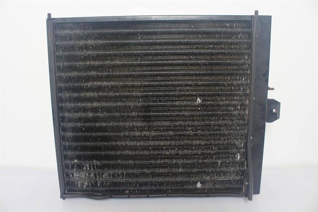 Sonstiges Traktorzubehör типа Renault Cergos 345 Kondensor / Condenser, Gebrauchtmaschine в Viborg (Фотография 4)