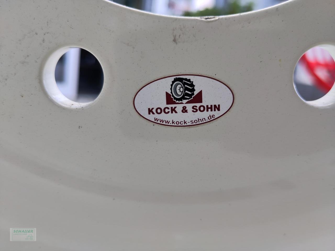 Sonstiges Traktorzubehör des Typs Renault Felgen Satz 14X30  neu 751-4s, MX u. Ceres, Neumaschine in Geiselhöring (Bild 11)