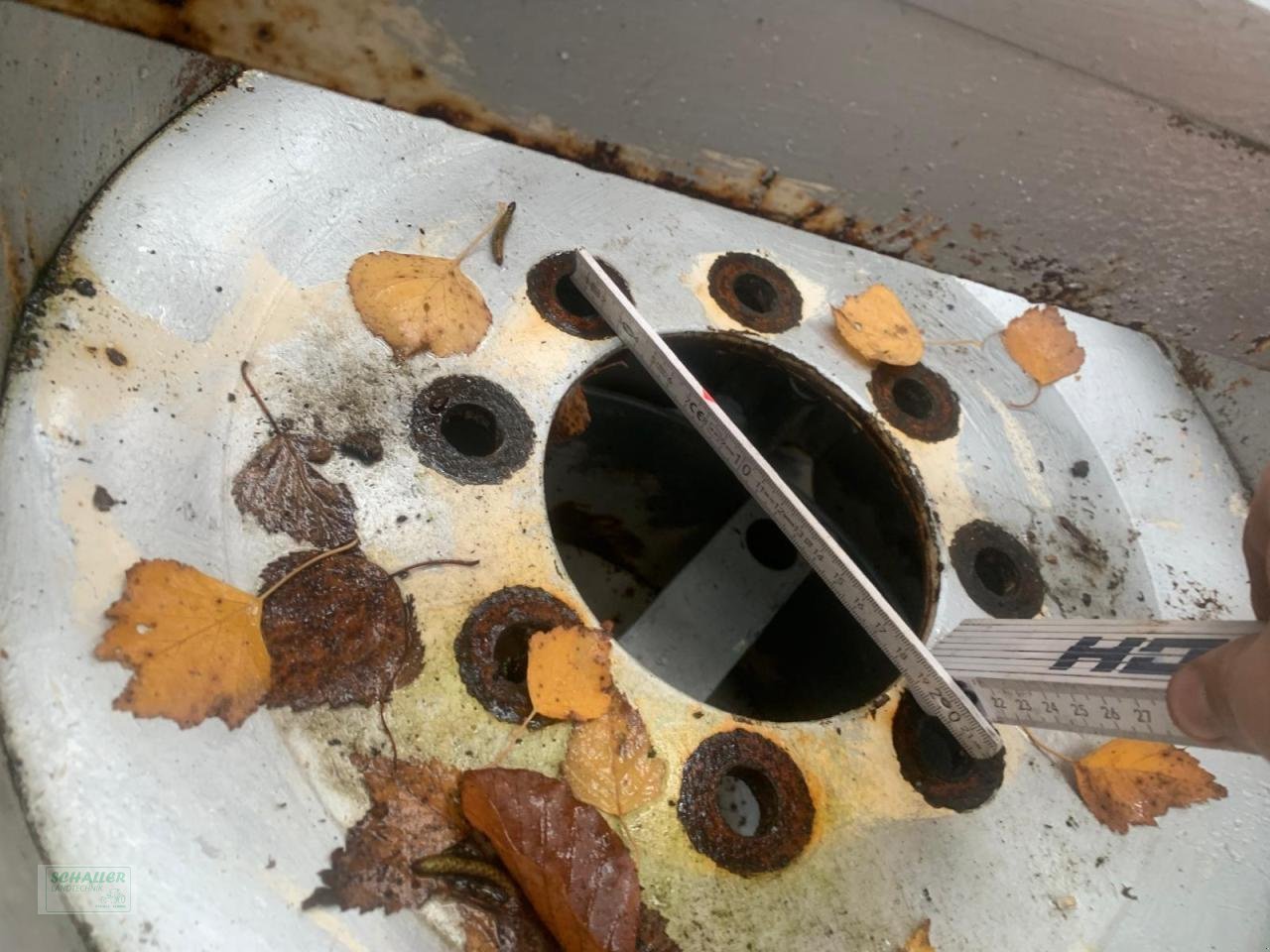 Sonstiges Traktorzubehör van het type Renault Hinterräder 16.9 R34 passend zu Renault, Gebrauchtmaschine in Geiselhöring (Foto 3)