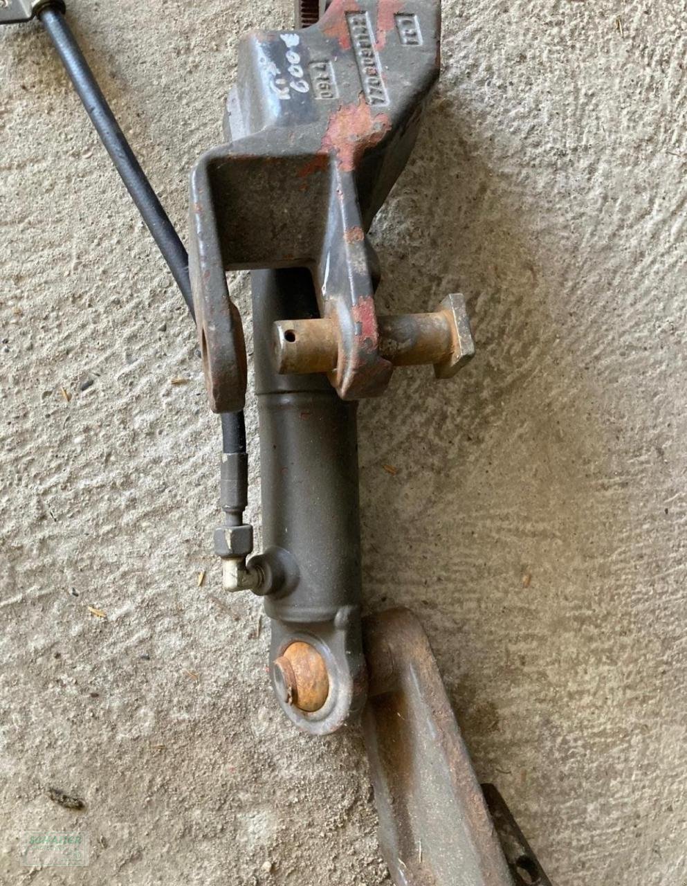 Sonstiges Traktorzubehör typu Renault Zusatzhubzylinder LINKS Satz Renault Ceres, John Deere 3000, Gebrauchtmaschine v Geiselhöring (Obrázek 2)