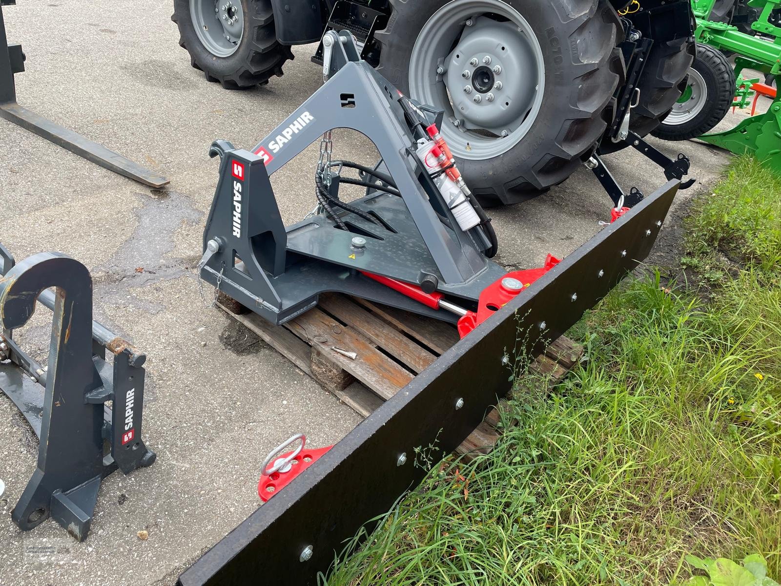 Sonstiges Traktorzubehör des Typs Saphir Multi 275, Neumaschine in Traunreut (Bild 3)