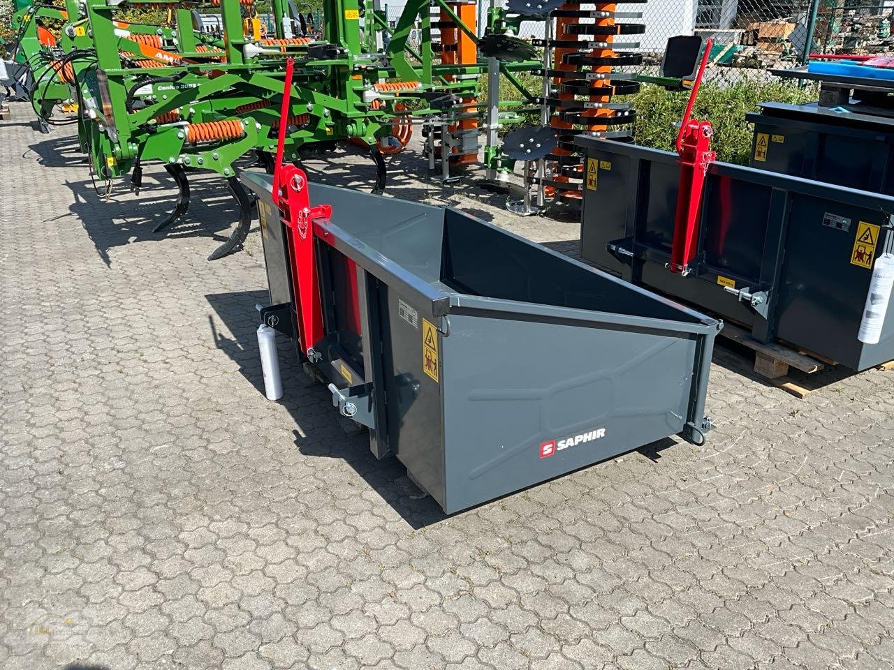 Sonstiges Traktorzubehör des Typs Saphir TL 180, Neumaschine in Pfreimd (Bild 1)