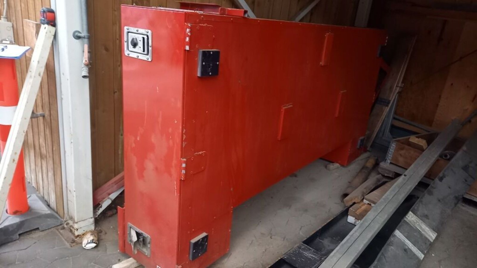 Sonstiges Traktorzubehör typu Scania Værktøj/materiale kasse, Gebrauchtmaschine v Rødovre (Obrázek 1)