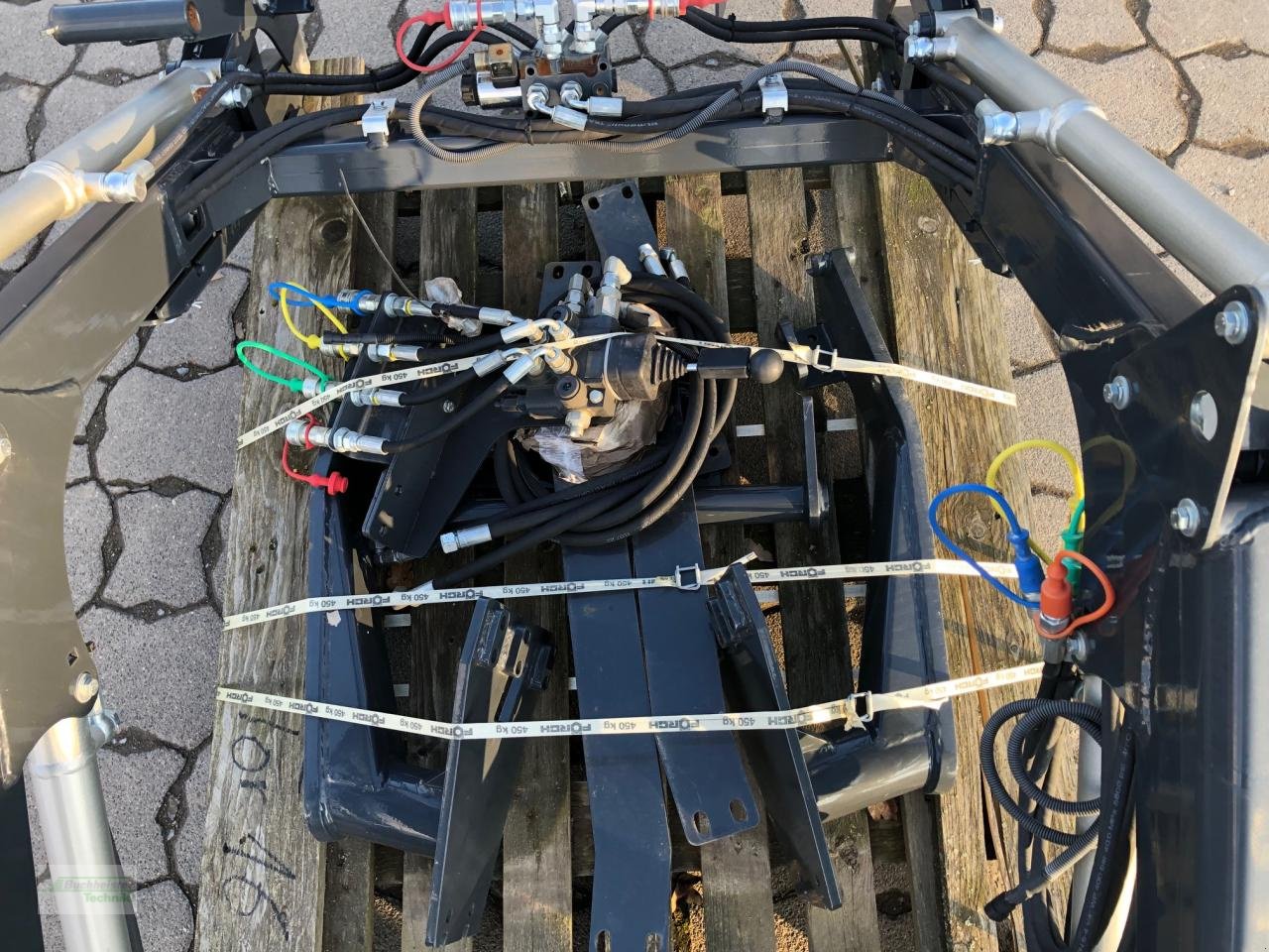 Sonstiges Traktorzubehör des Typs Solis PADAGAS FL200P Frontlader, Neumaschine in Hess.Oldendorf (Bild 5)