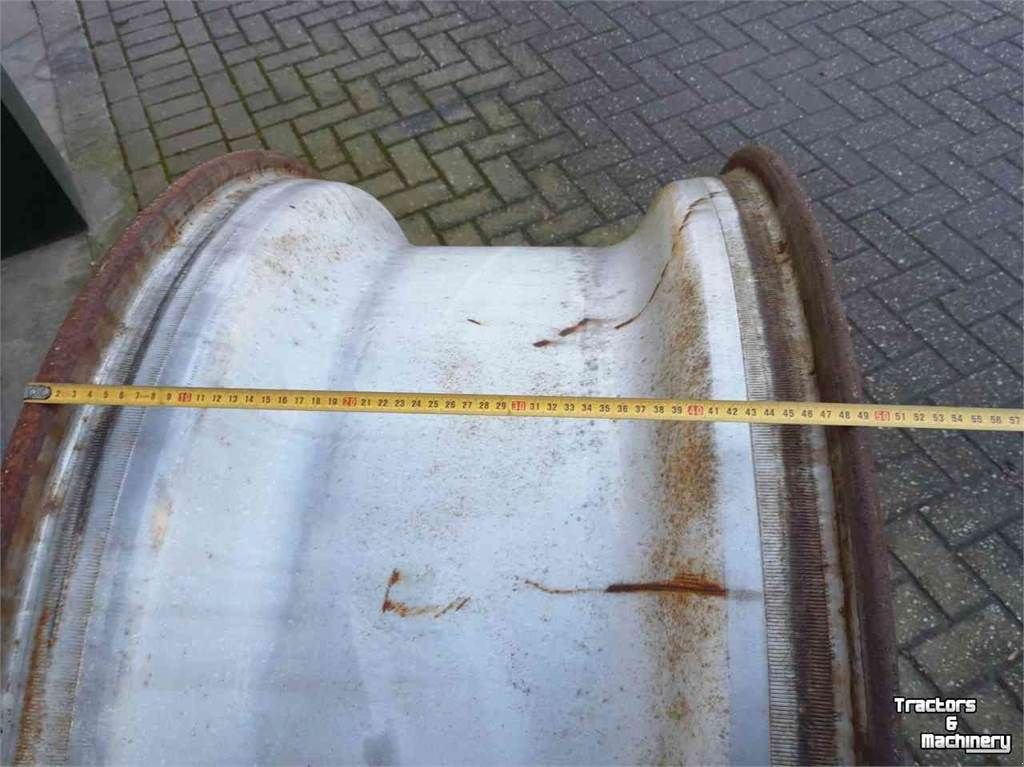 Sonstiges Traktorzubehör des Typs Sonstige 18x42 velg, Gebrauchtmaschine in Zevenaar (Bild 3)