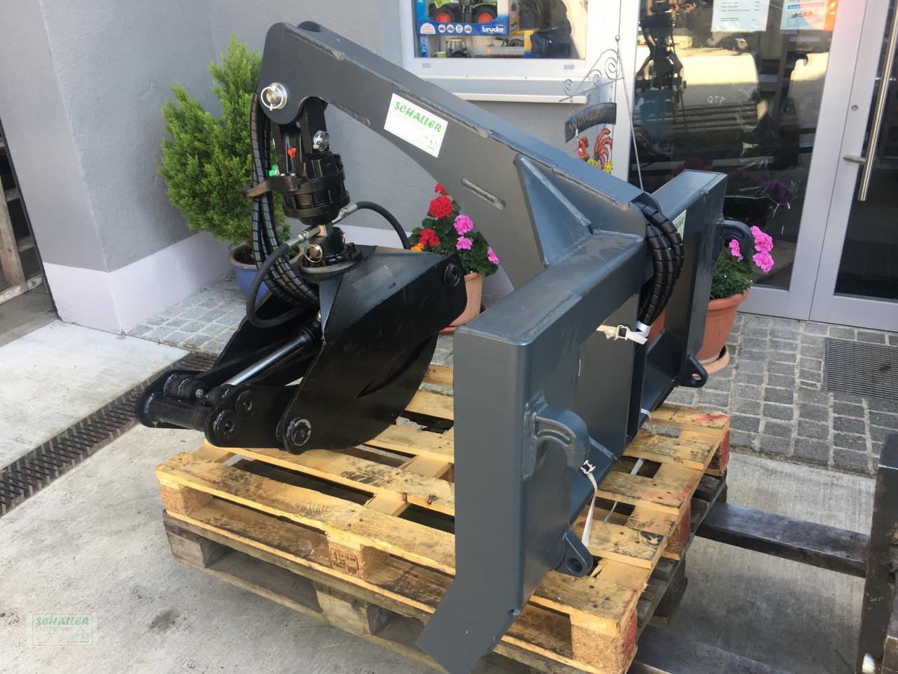 Sonstiges Traktorzubehör des Typs Sonstige Adapterrahmen AROS FL-Euro auf 3-Punkt, Neumaschine in Geiselhöring (Bild 7)