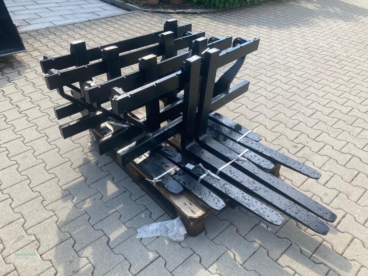 Sonstiges Traktorzubehör типа Sonstige AROS Frontladerschaufel FLS, Breiten: 1,20 bis 2,40m  Universalschaufel Euroaufnahme, Neumaschine в Geiselhöring (Фотография 21)