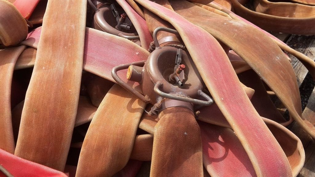 Sonstiges Traktorzubehör des Typs Sonstige BEREGENINGSSLANG met sproeiers, Neumaschine in Goudriaan (Bild 4)