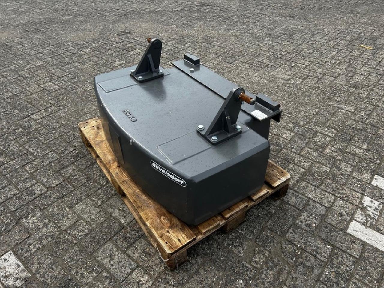 Sonstiges Traktorzubehör van het type Sonstige DÜVELSDORF GEWICHT 600KG, Gebrauchtmaschine in Drebber (Foto 1)